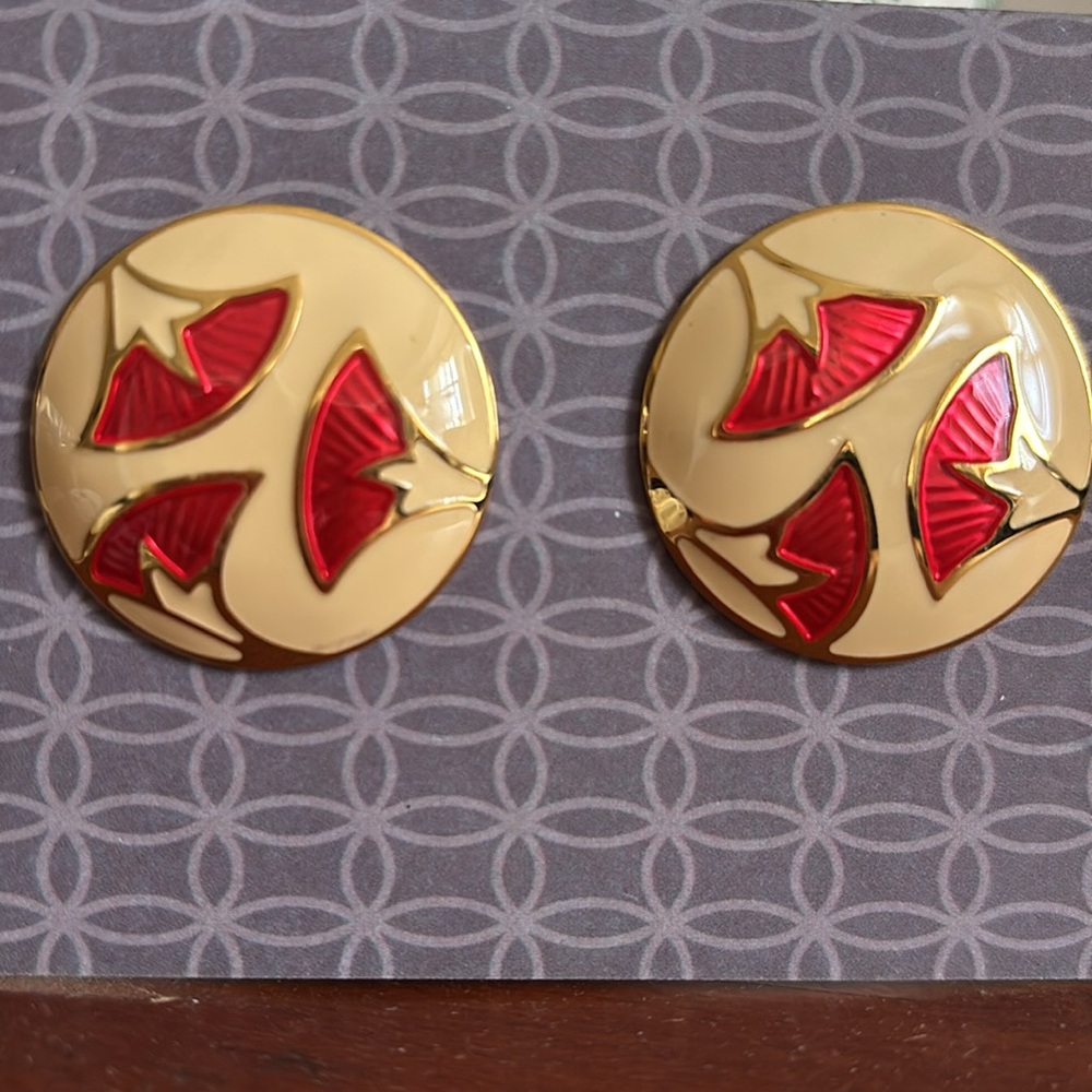 VTG Edgar Berebi Round Earrings